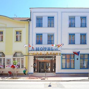 Hotel Zlatá Štika Pardubice Exterior photo